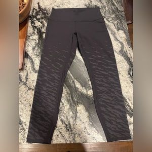 lululemon tiger striped leggings 25”